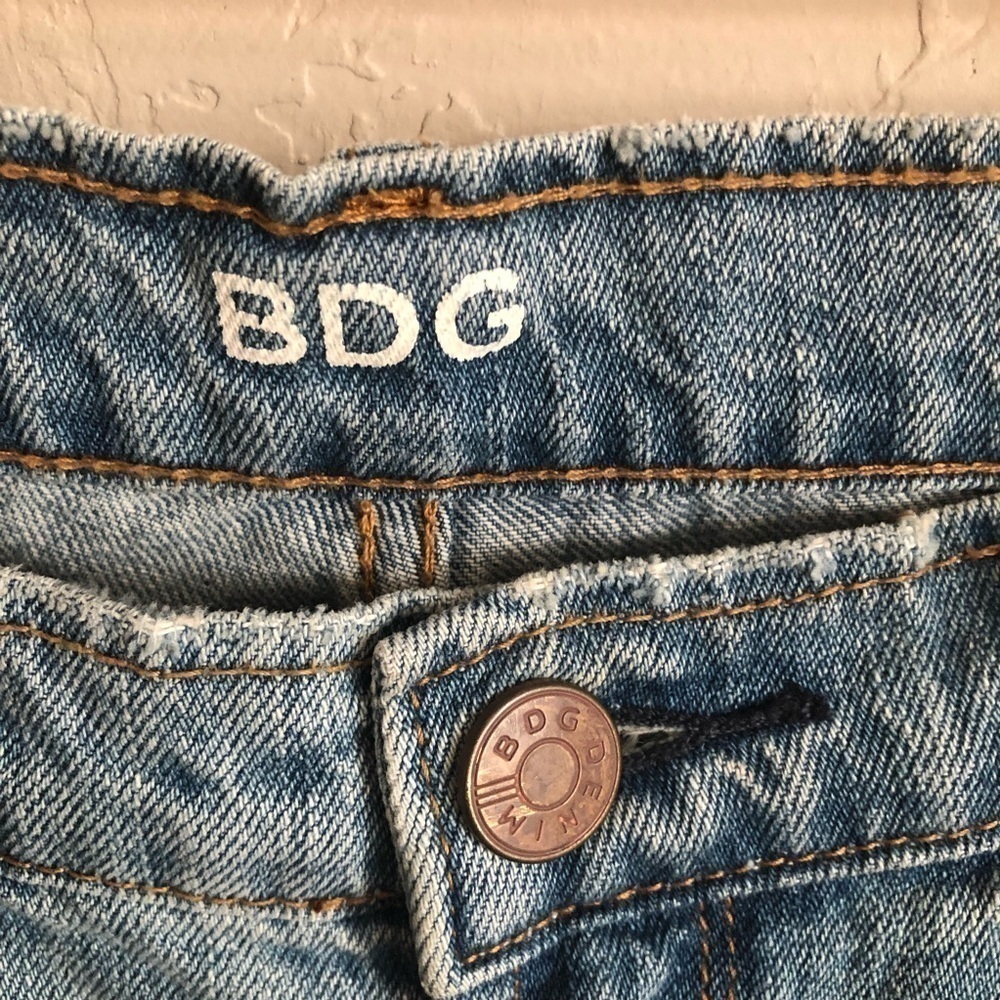 BDG Slim Boyfriend Distressed Denim Jeans - Picture 6 of 10